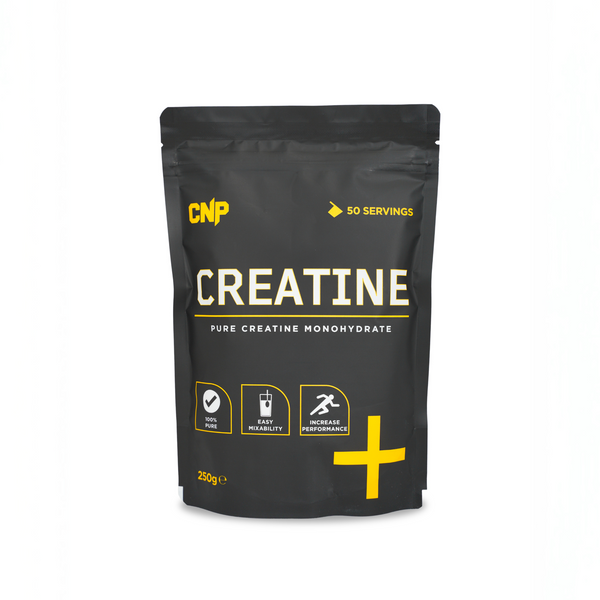 CNP Proffesional Creatin Monohydrat CNP – 250 g, Beutel mit gelbem Logo, 50 Portionen, Vorteile-Symbole auf weißem Hintergrund.