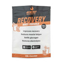 4Energy Recovery Whey Formula – 900 g, Milchschokoladengeschmack, schwarz-weißer Vorbeutel mit orangefarbenen Akzenten und  Text mit Produktvorteilen.